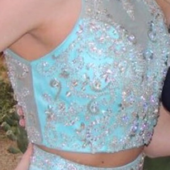 Colors Designer Gown - Picture 2 of 3